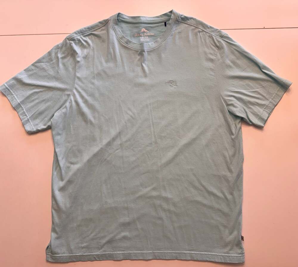 Tommy Bahama Men's Light Blue Short Sleeve T-Shirt Size XL